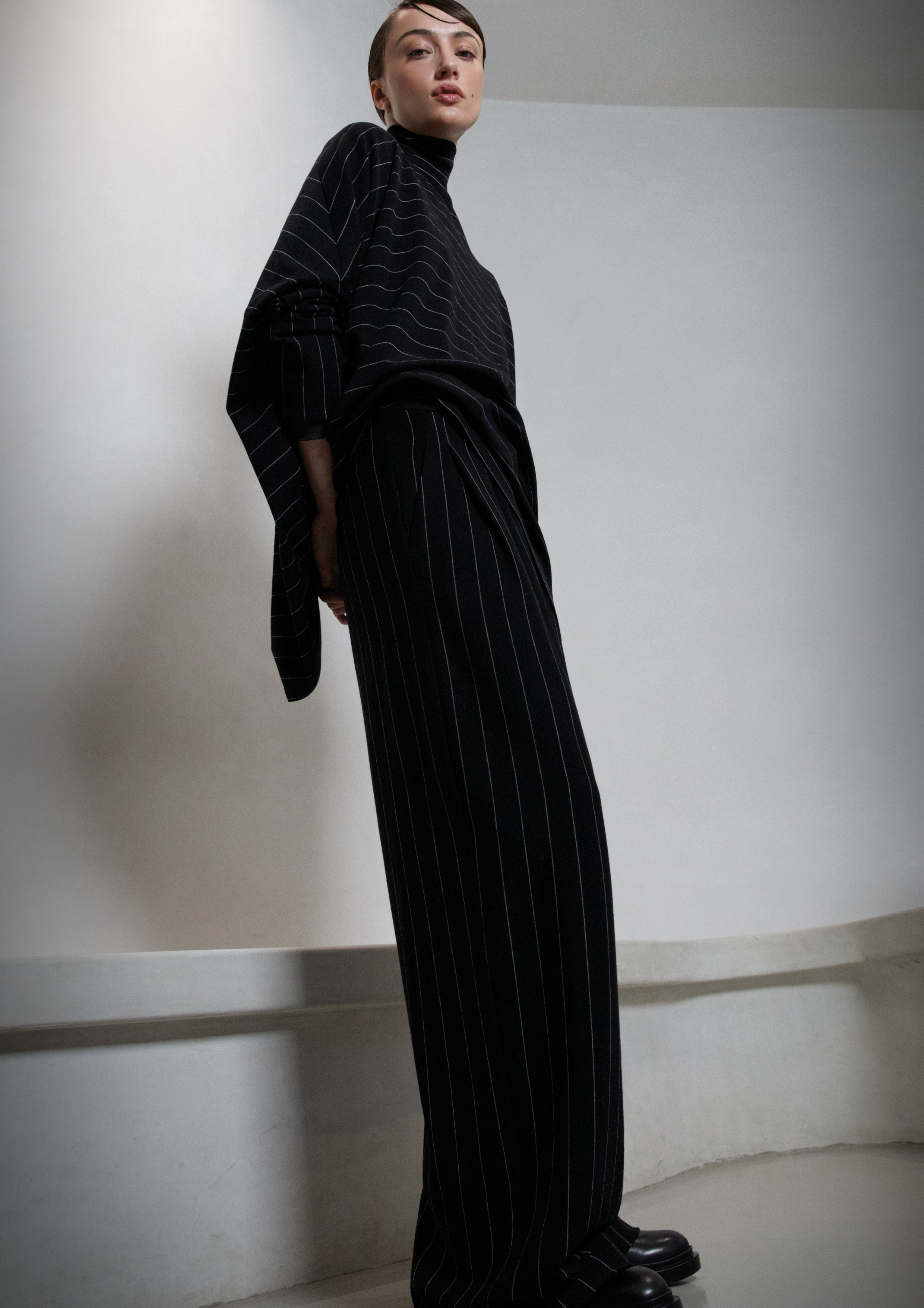 Uli Schneider - Pinstripe Hose black