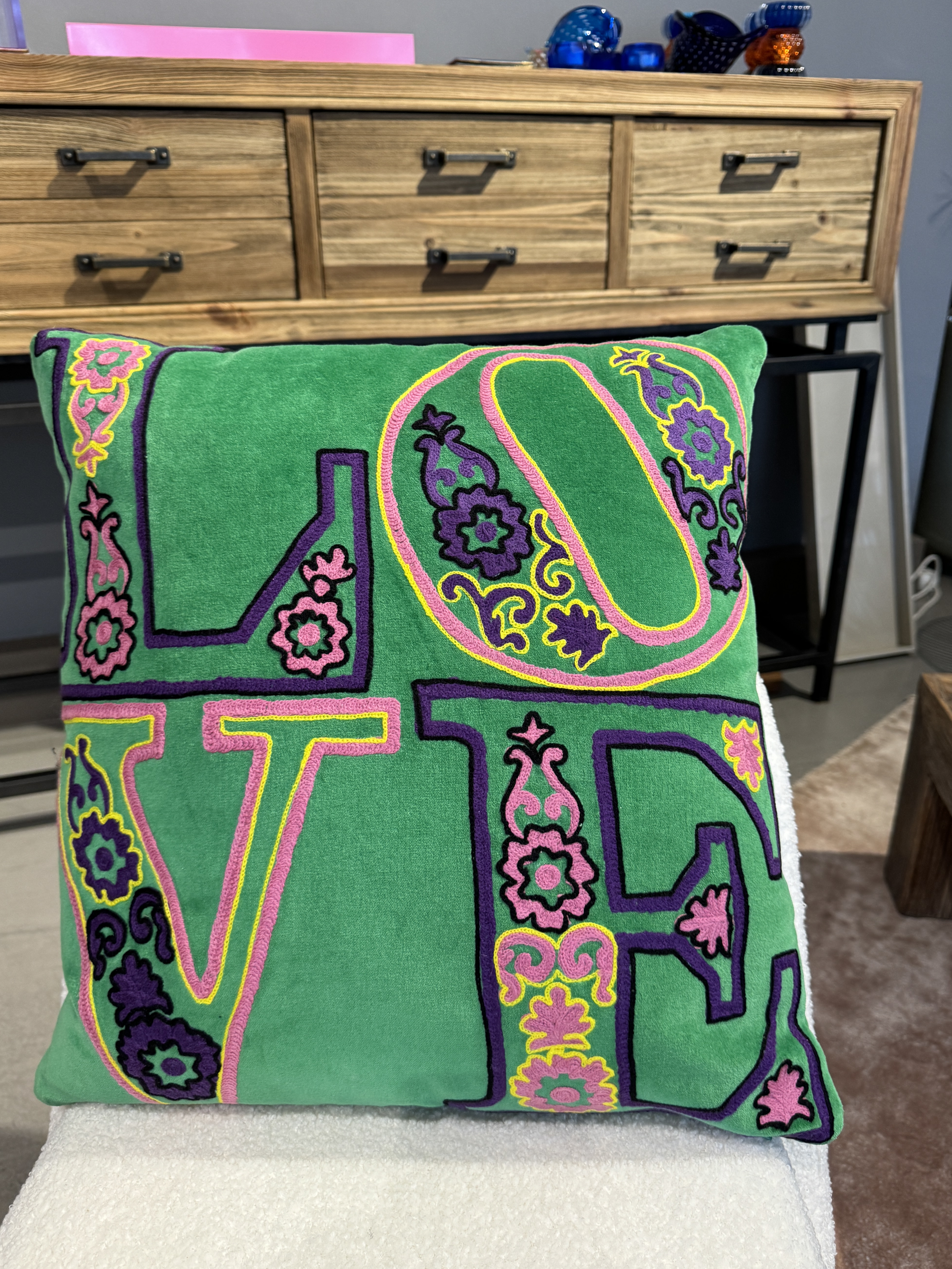 Samtkissen Quadratisch LOVE grün