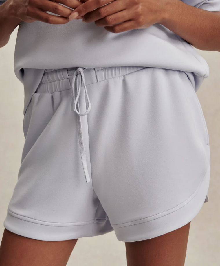 Varley - High Rise Short xenon blue