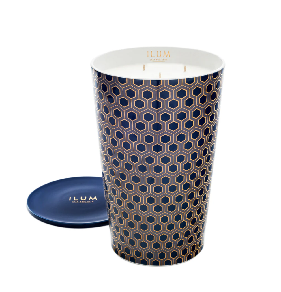 House of Ilum - Dufkerze in Keramikbecher 5150gr. "Cologne Retro"